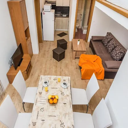 Galic 4 By Interhome