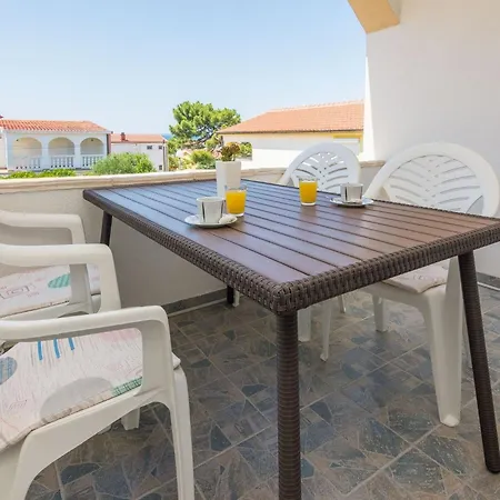 Apartman Galic 4 By Interhome