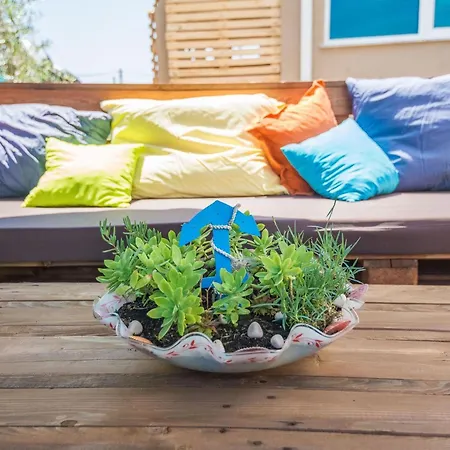 Galic 4 By Interhome * Vir