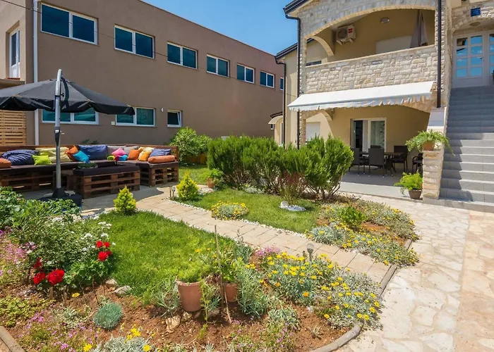 Galic 4 By Interhome * Vir